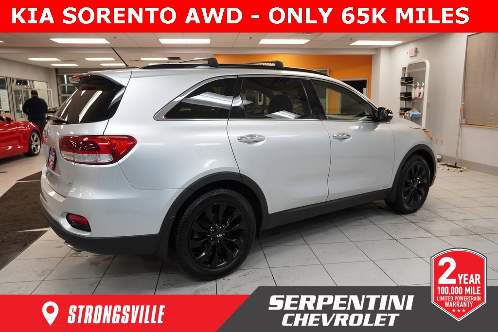 Used 2019 Kia Sorento S image 11
