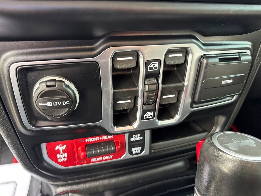 Used 2021 Jeep Wrangler Unlimited Rubicon AWD/4WD image 23