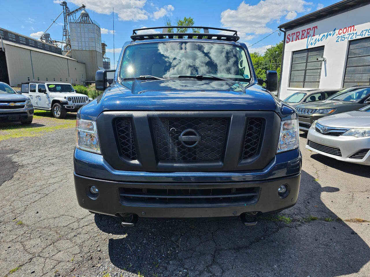 Used 2021 Nissan NV 3500 SL RWD image 3