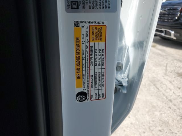 New 2026 GMC Sierra 3500 AT4 w/ AT4 Premium Plus Package AWD/4WD image 33