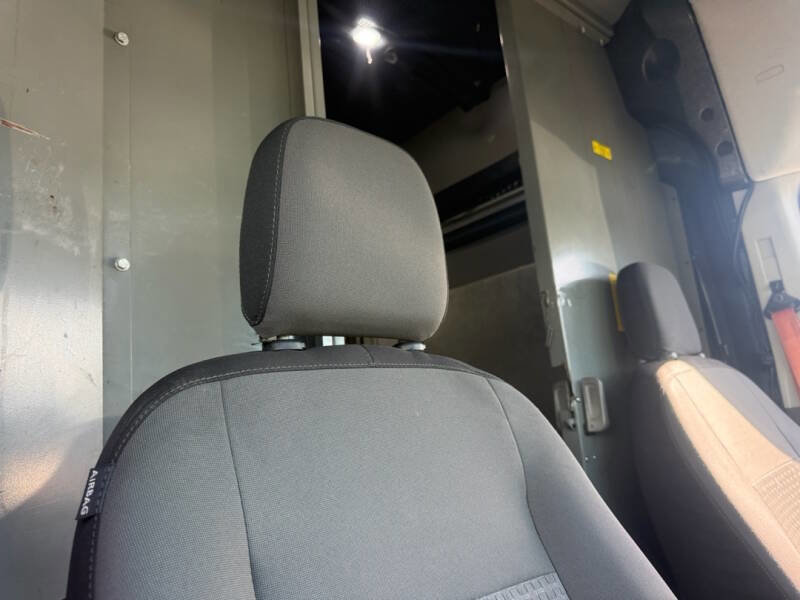 Used 2020 Ford Transit 250 148 High Roof Extended RWD image 9