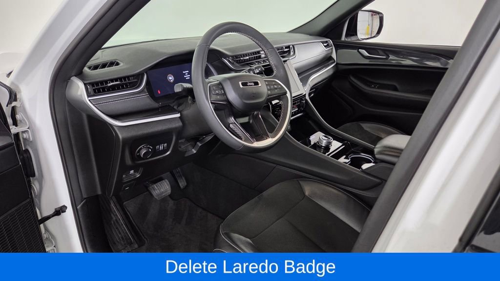 Used 2023 Jeep Grand Cherokee Altitude image 14