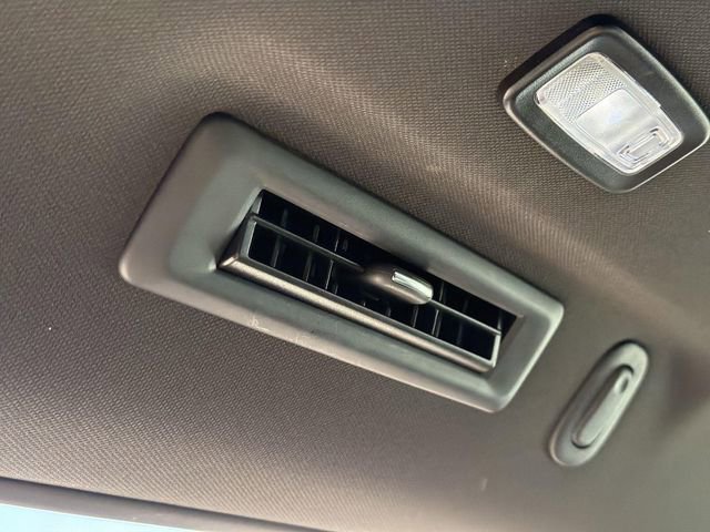 Used 2023 GMC Yukon XL Denali w/ Denali Reserve Package RWD image 21