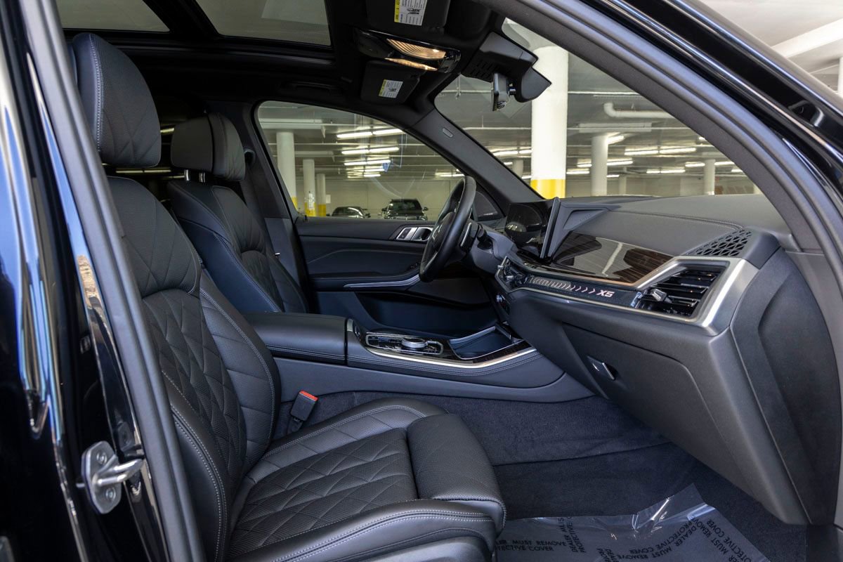 Certified 2024 BMW X5 xDrive40i w/ Executive Package image 27