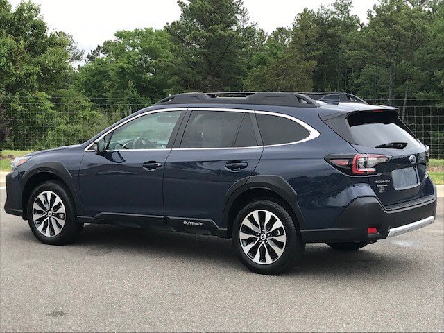 Certified 2024 Subaru Outback Limited XT AWD/4WD image 3