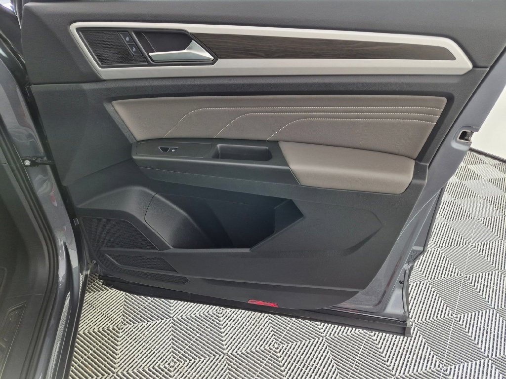 Used 2022 Volkswagen Atlas SE AWD/4WD image 35