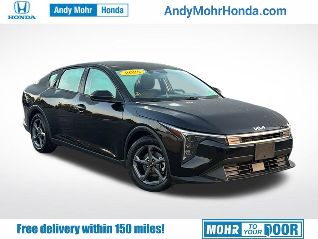 Used 2025 Kia K4 FWD image 1