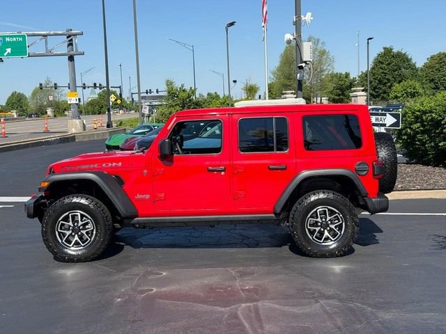 Used 2025 Jeep Wrangler Unlimited Rubicon AWD/4WD image 2