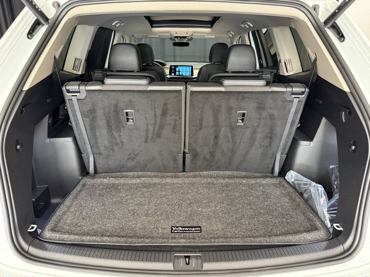 Used 2024 Volkswagen Atlas SE w/ Panoramic Sunroof Package AWD/4WD image 29
