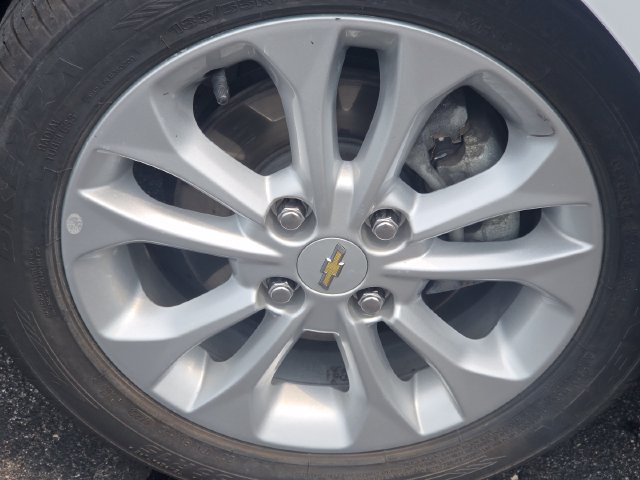 Used 2022 Chevrolet Spark LT FWD image 7