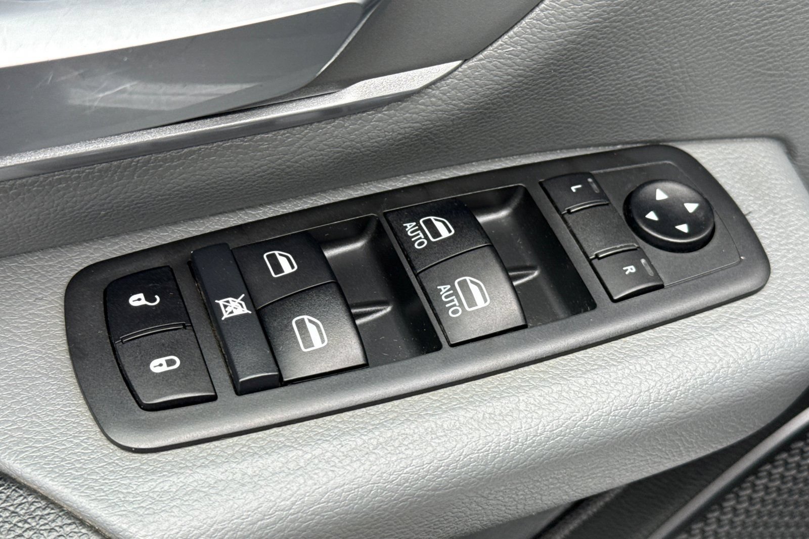 Used 2021 RAM 1500 Big Horn AWD/4WD image 17