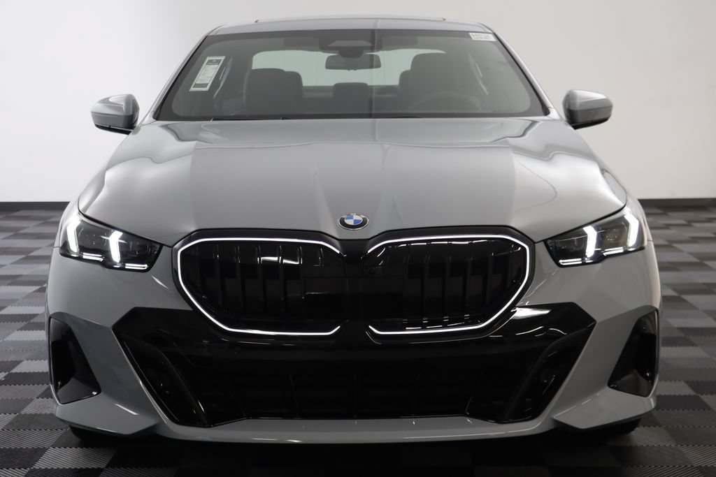 New 2026 BMW 530i xDrive w/ M Sport Package AWD/4WD image 23