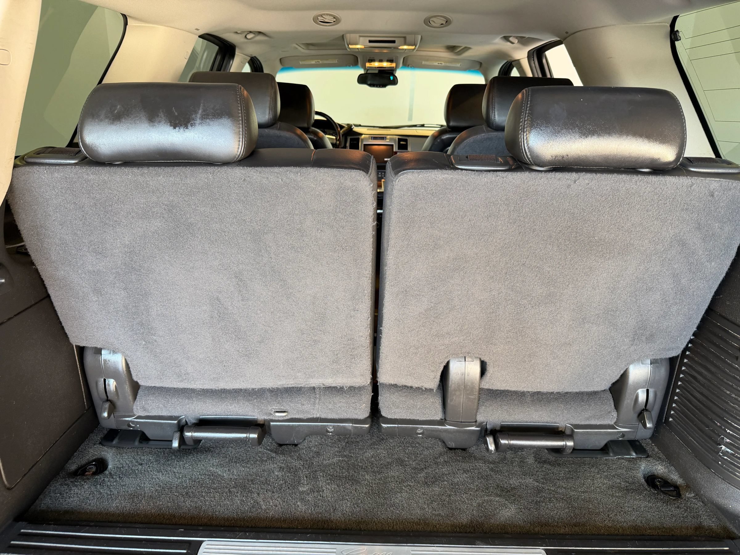 Used 2008 Cadillac Escalade AWD image 39