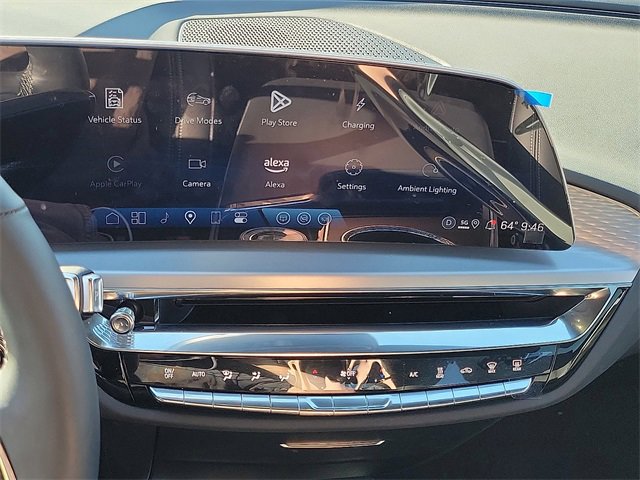 Used 2025 Cadillac Lyriq Sport image 11