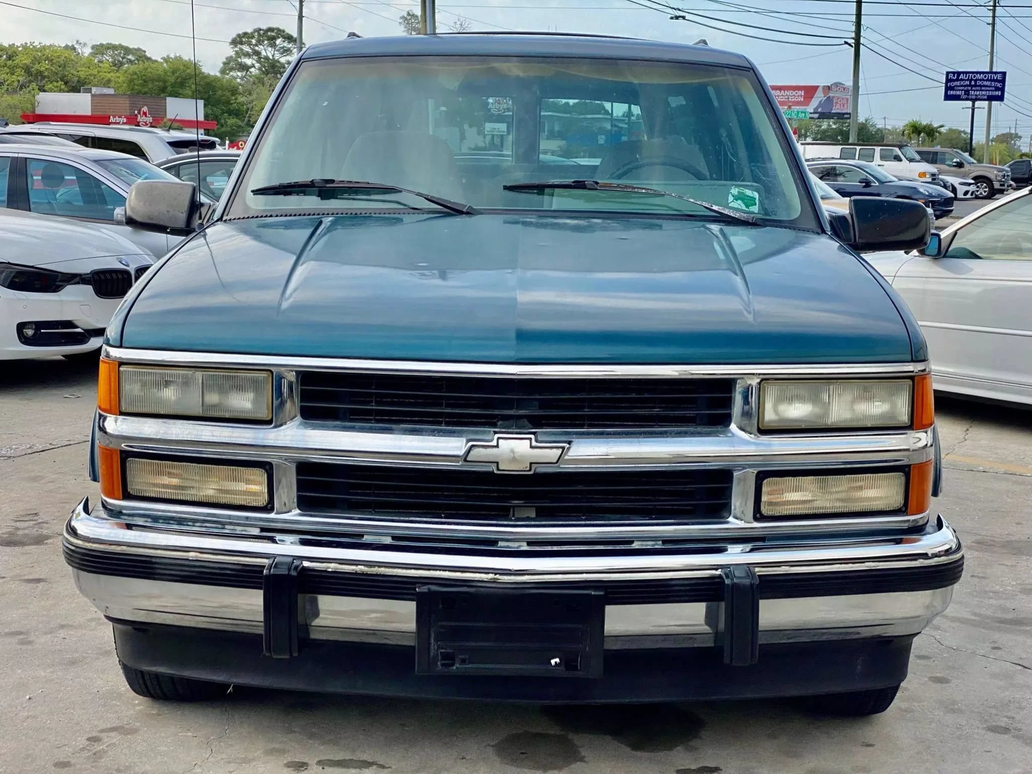 Used 1994 Chevrolet Suburban 2WD image 19