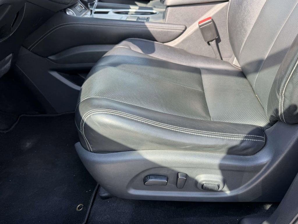 Used 2018 Nissan Murano SL w/ Moonroof Package image 17