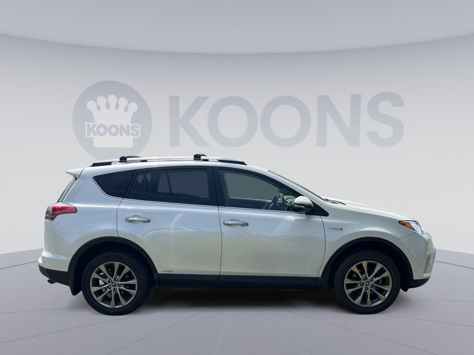 Used 2017 Toyota RAV4 Limited AWD/4WD image 8