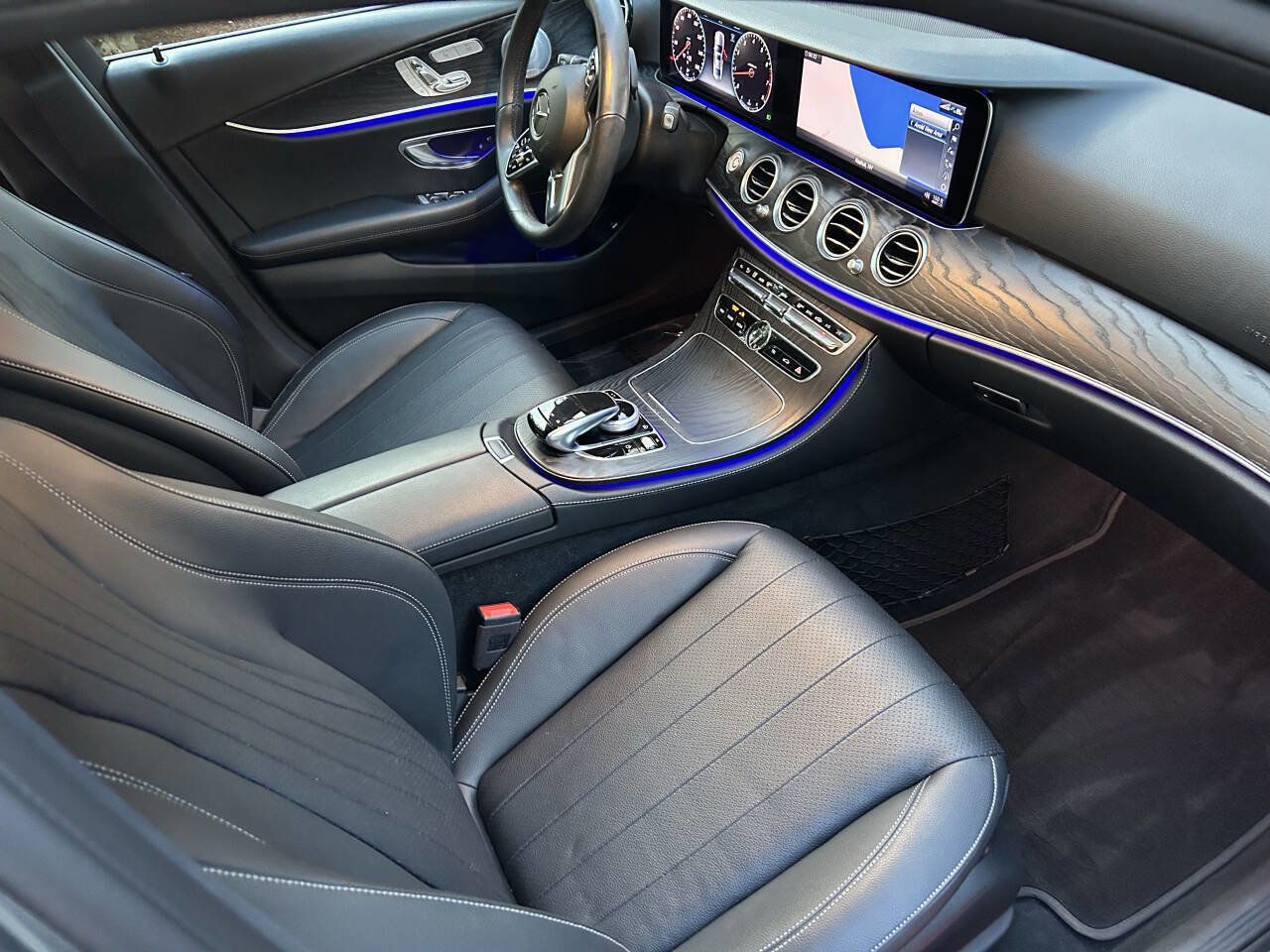 Used 2020 Mercedes-Benz E 350 4MATIC Sedan w/ Parking Assistance Package image 37