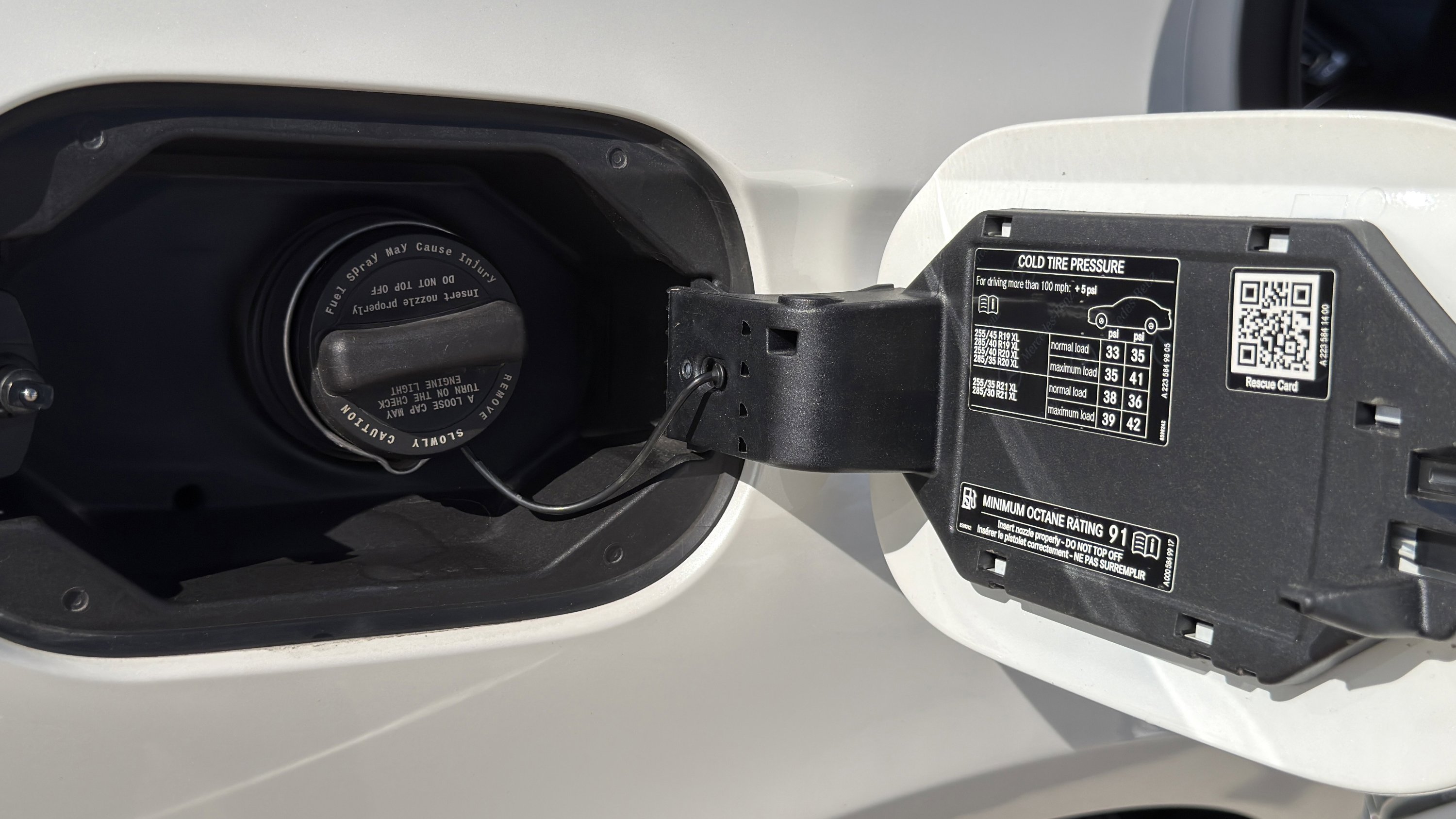 Used 2022 Mercedes-Benz S 500 S 500 w/ AMG Line Package image 48