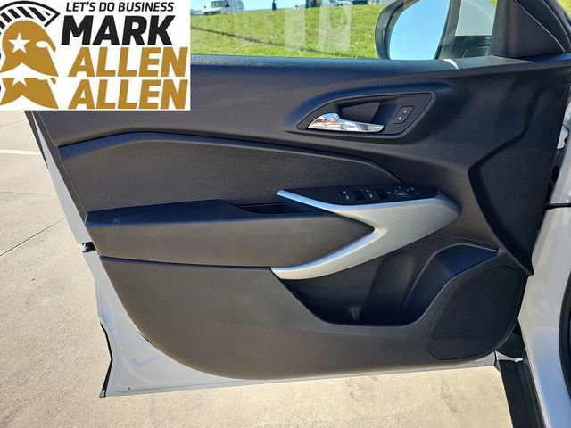 Used 2024 Chevrolet Trax LS w/ LS Convenience Package image 21