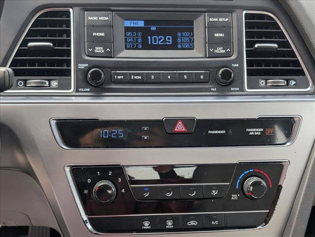 Used 2015 Hyundai Sonata SE FWD image 13