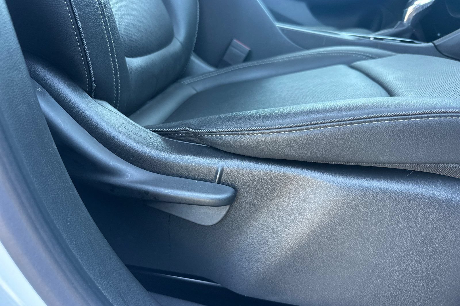 Used 2024 Buick Encore GX Sport Touring FWD image 21