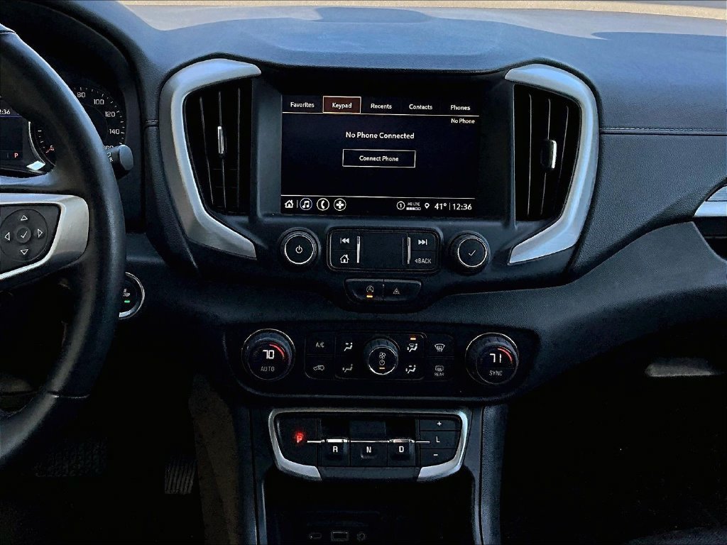 Used 2024 GMC Terrain SLT AWD/4WD image 18