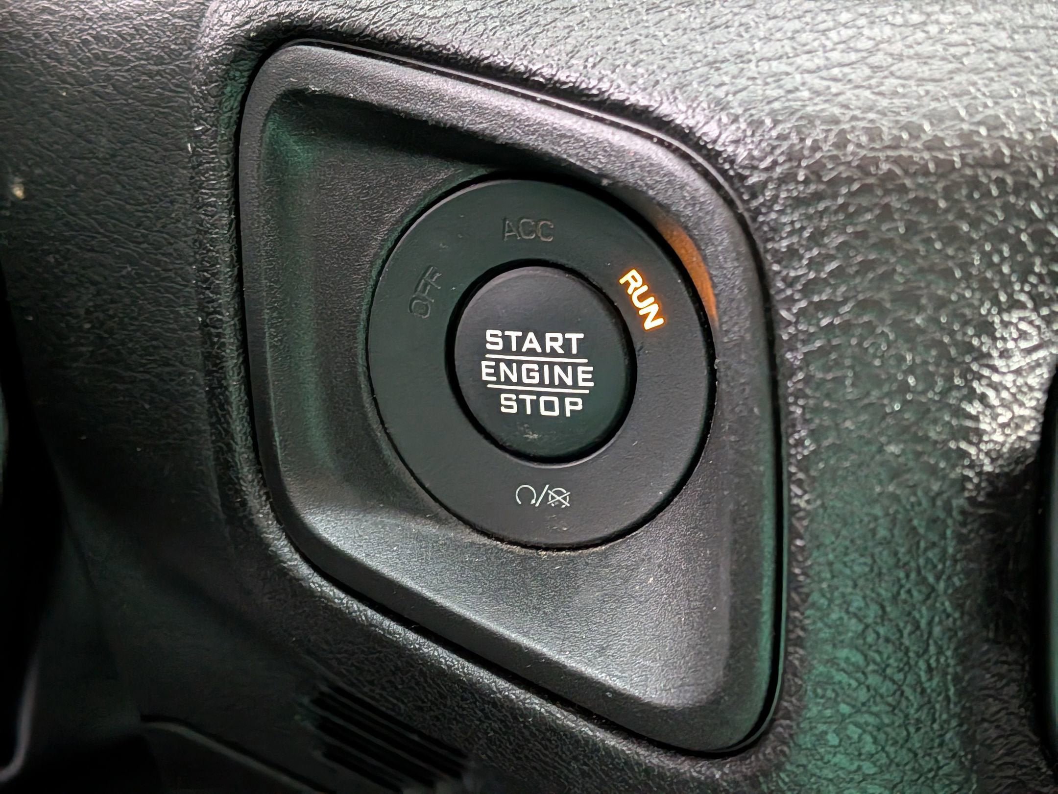 Used 2025 Jeep Wrangler Unlimited Sport AWD/4WD image 22