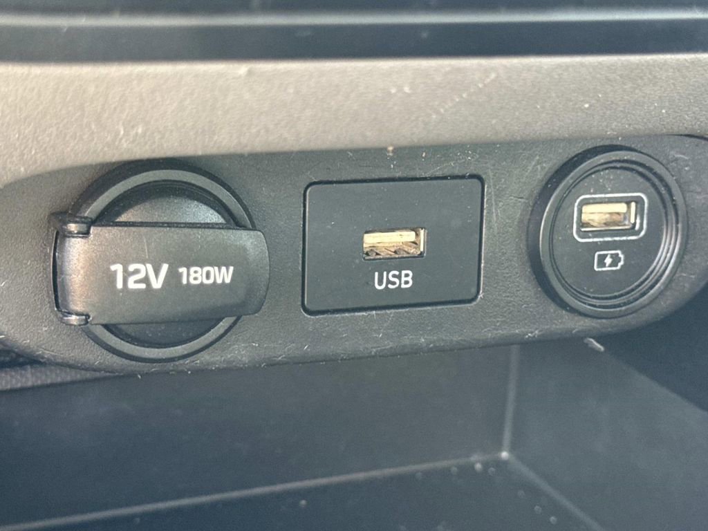 Used 2022 Hyundai Elantra SEL FWD image 23