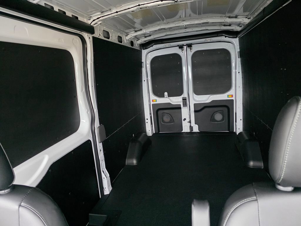 New 2026 Ford Transit 250 148 Medium Roof w/ Load Area Protection Package RWD image 46