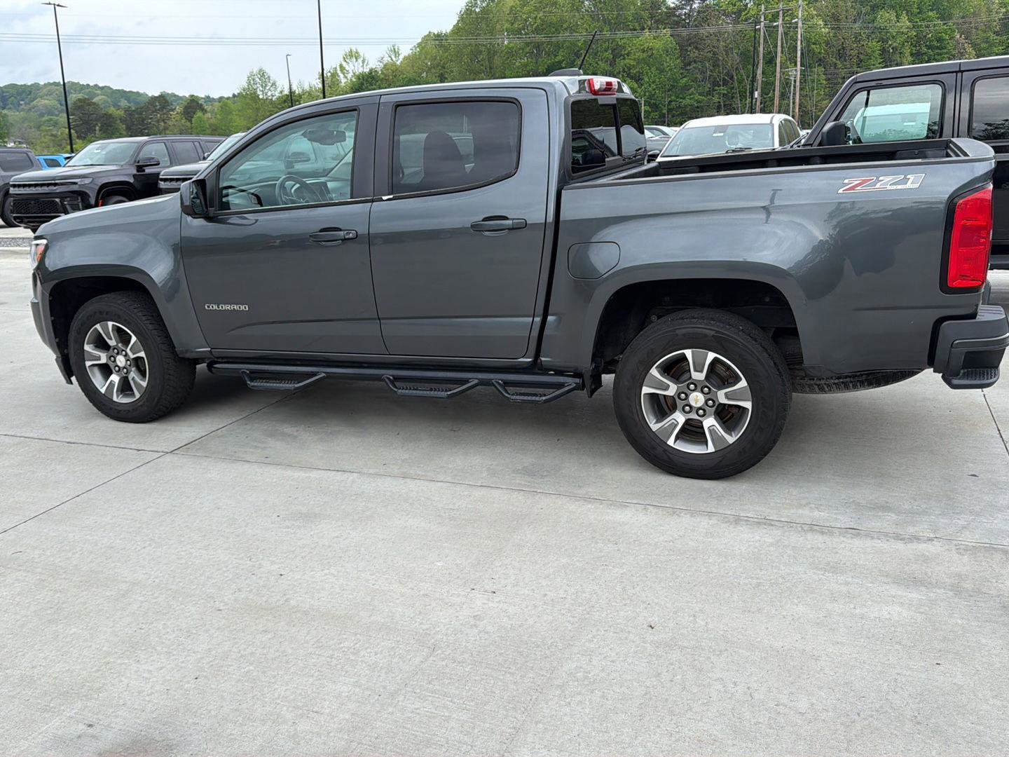 Used 2016 Chevrolet Colorado Z71 AWD/4WD image 6