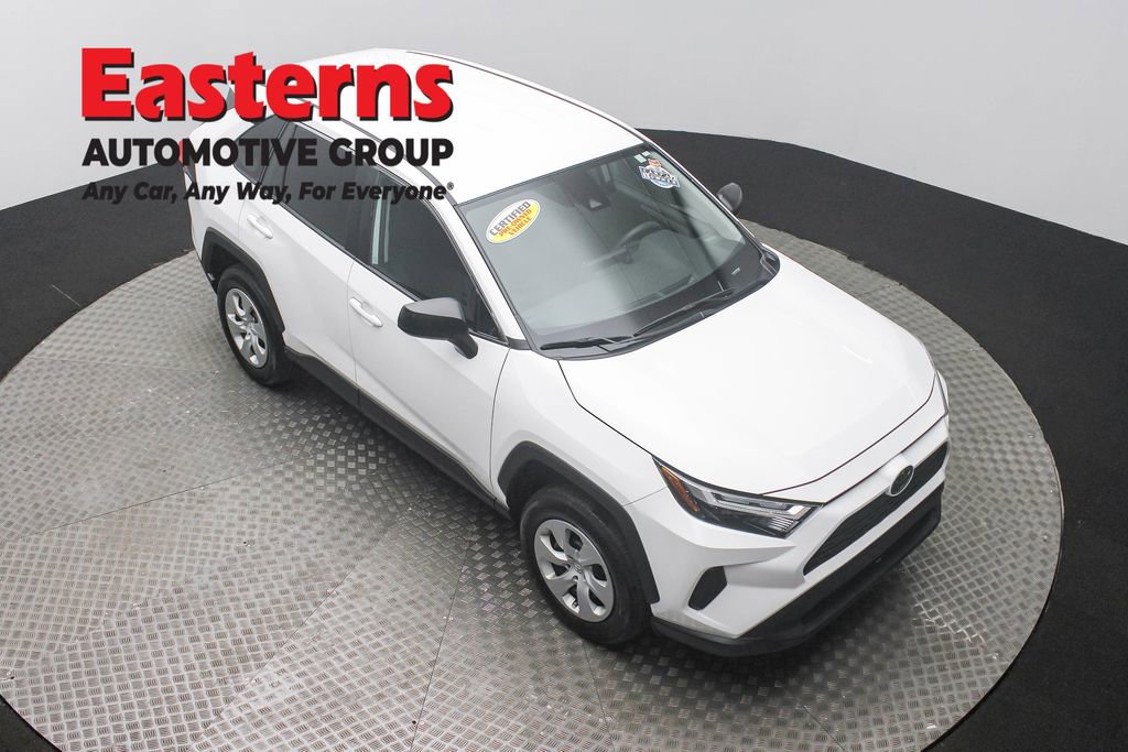Used 2024 Toyota RAV4 LE image 4
