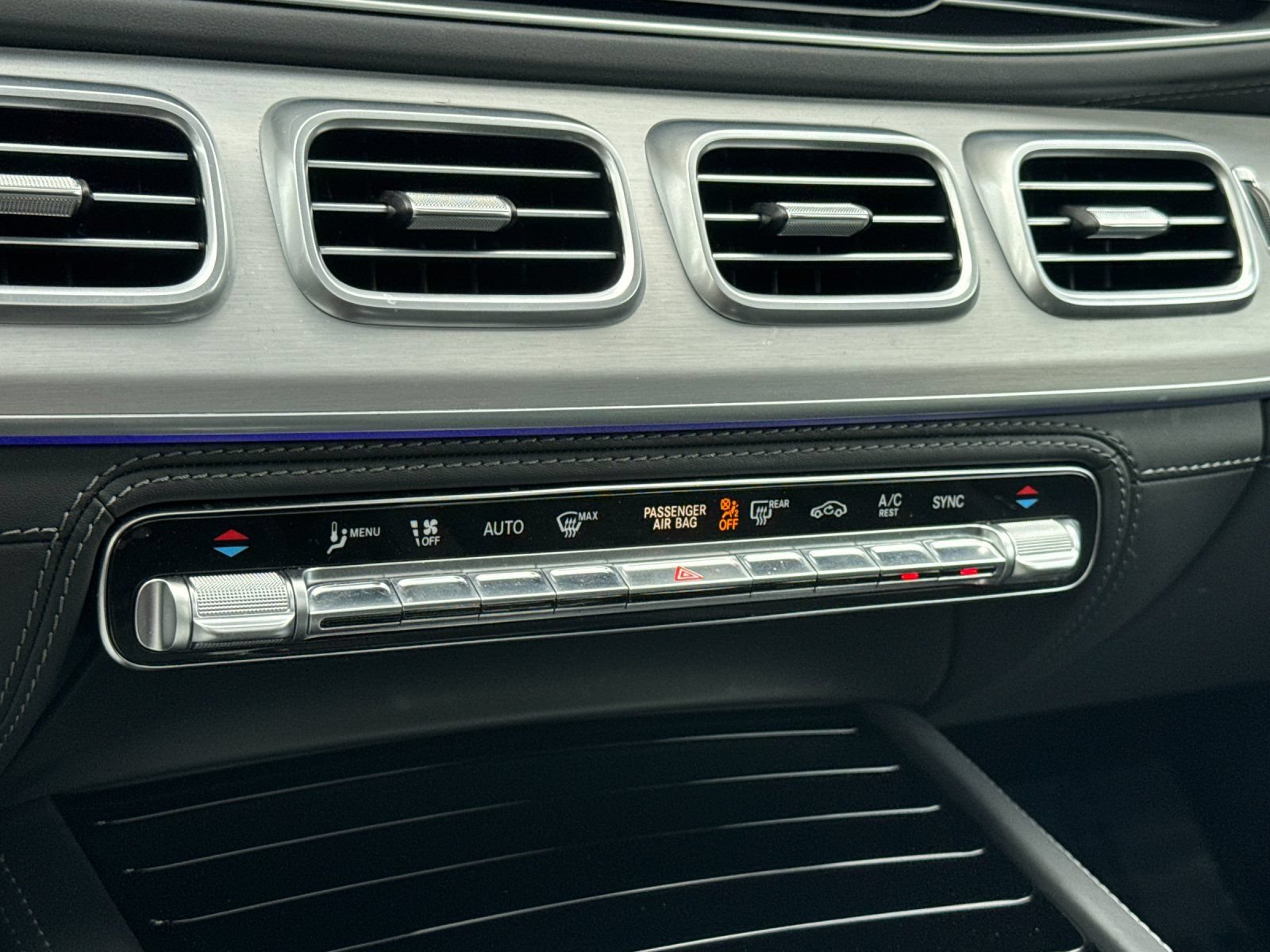 Certified 2024 Mercedes-Benz GLS 63 AMG 4MATIC image 20
