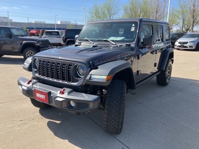 Certified 2025 Jeep Wrangler Unlimited Rubicon AWD/4WD image 3