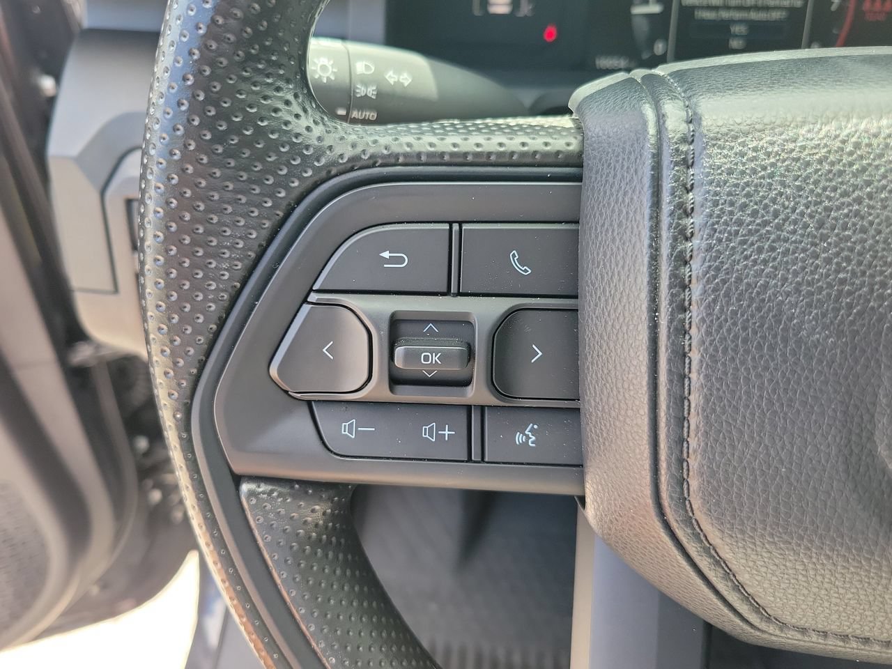 Used 2024 Toyota Tacoma SR RWD image 18