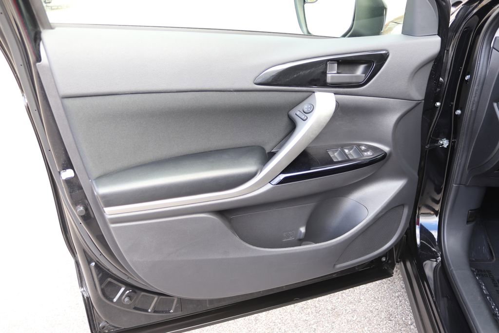 Used 2024 Mitsubishi Eclipse Cross LE image 7