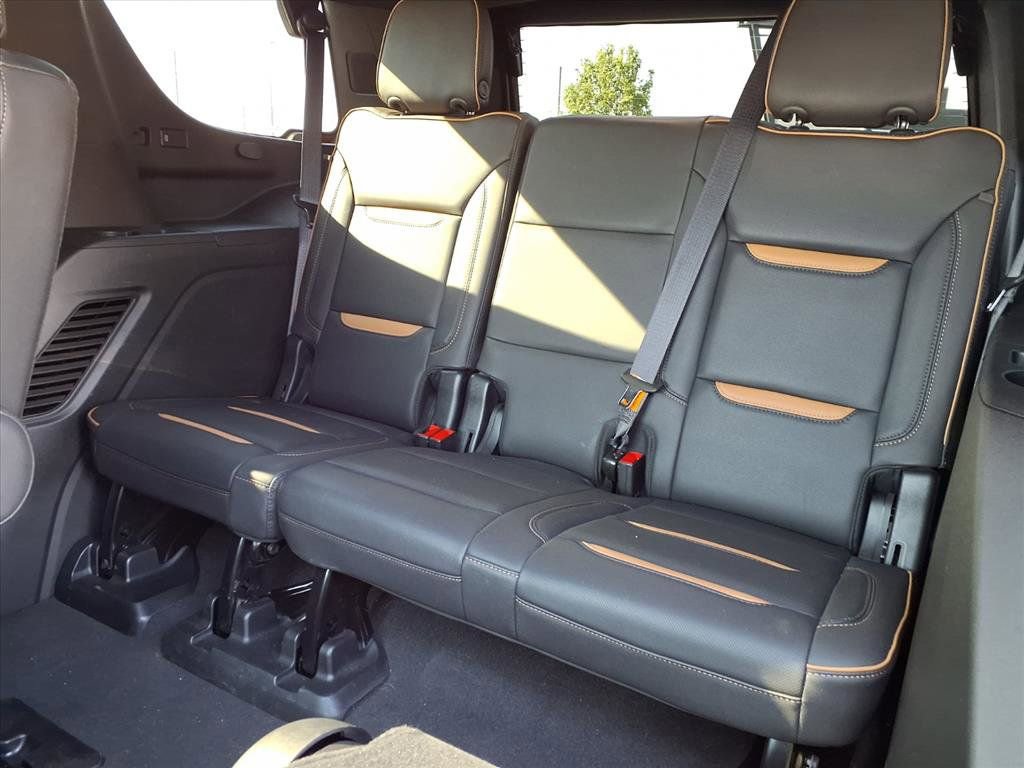 Used 2023 GMC Yukon AT4 w/ AT4 Premium Plus Package image 23