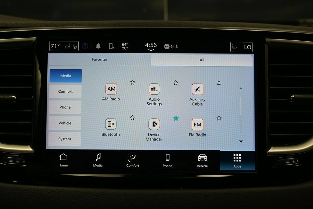 Used 2024 Chrysler Pacifica Touring-L FWD image 33