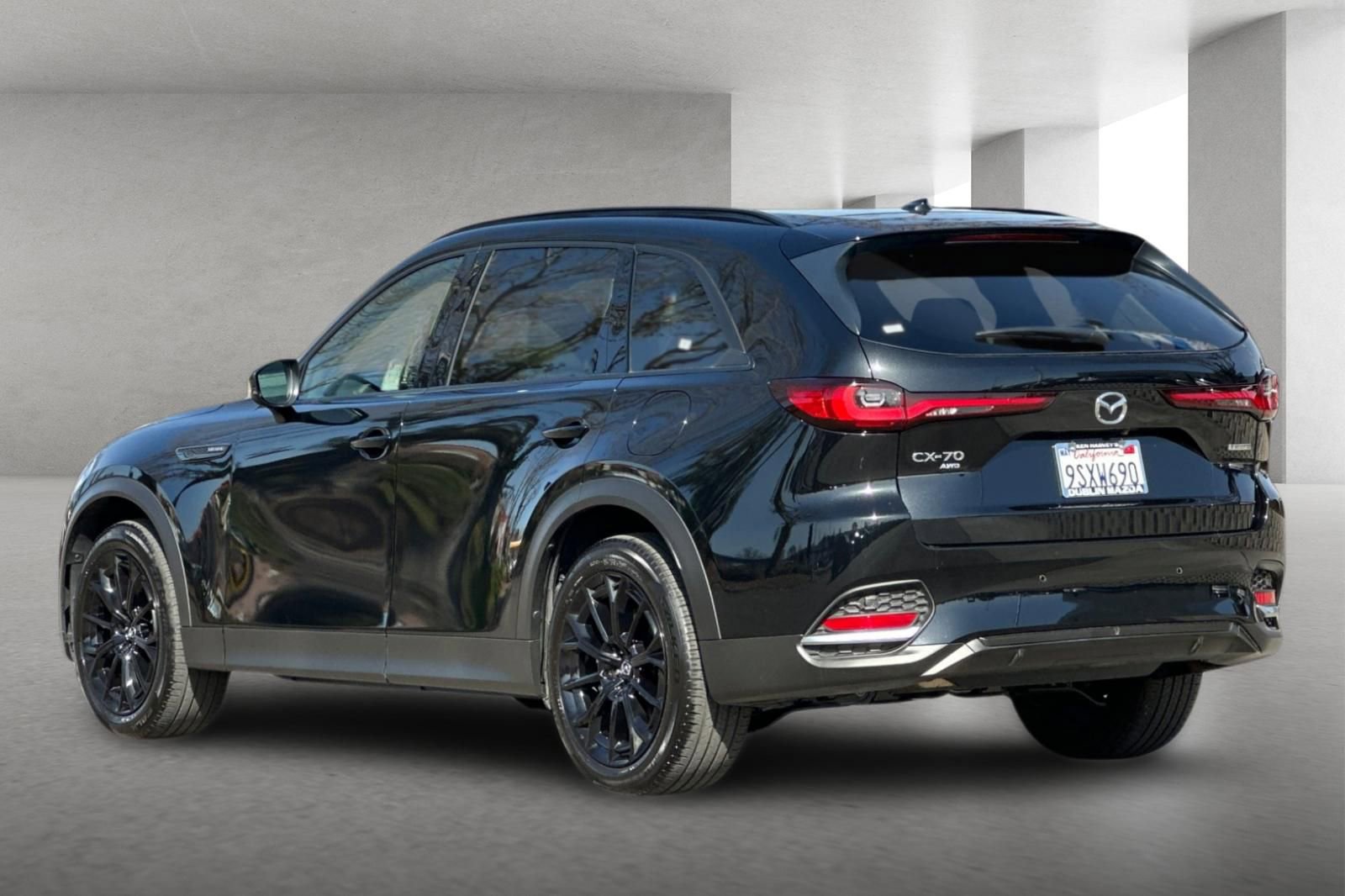 Certified 2025 MAZDA CX-70 3.3 Turbo w/ Premium Package image 6