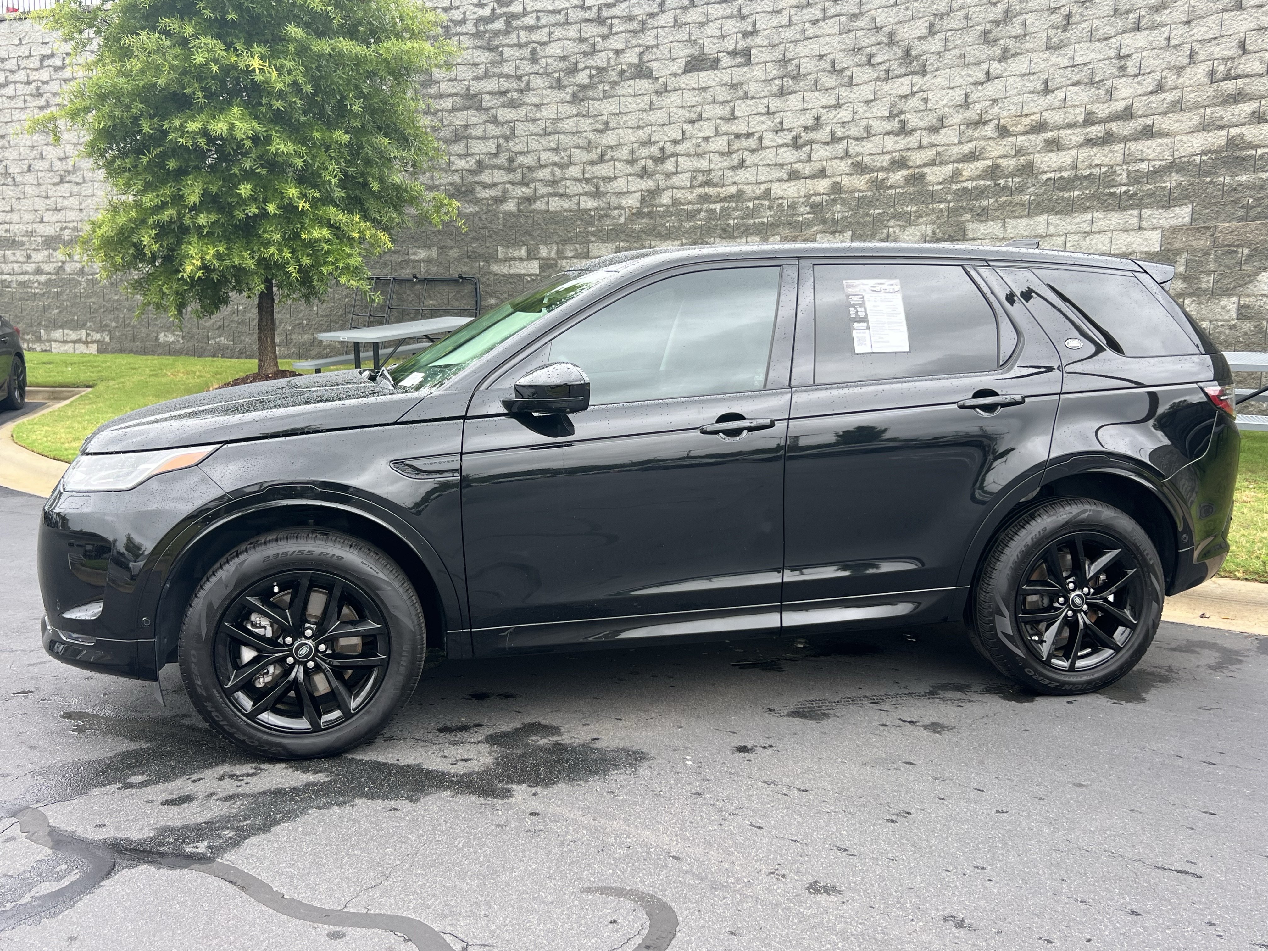 Certified 2025 Land Rover Discovery Sport S AWD/4WD image 4