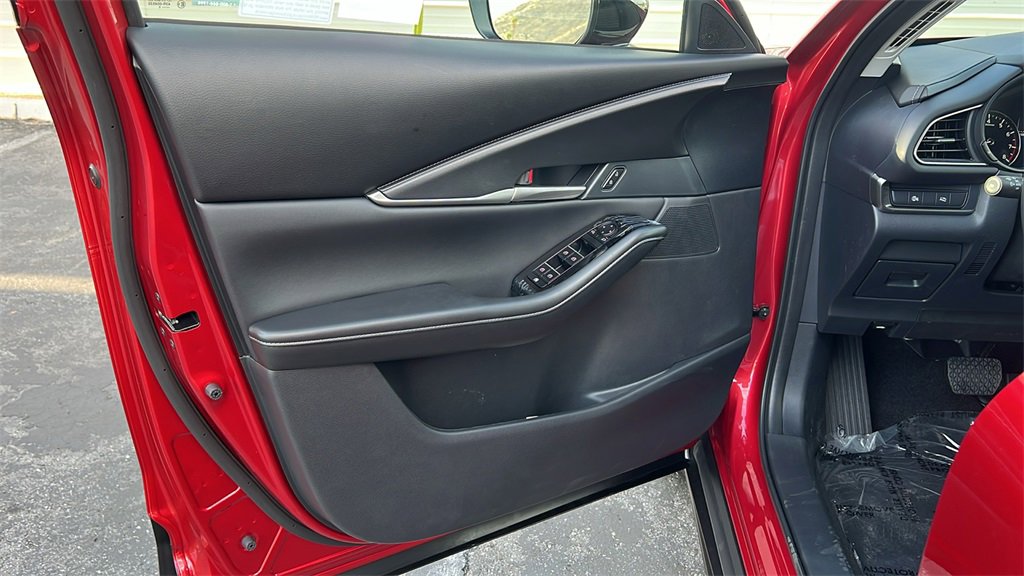 New 2025 MAZDA CX-30 AWD 2.5 S w/ Select Sport Pkg image 21