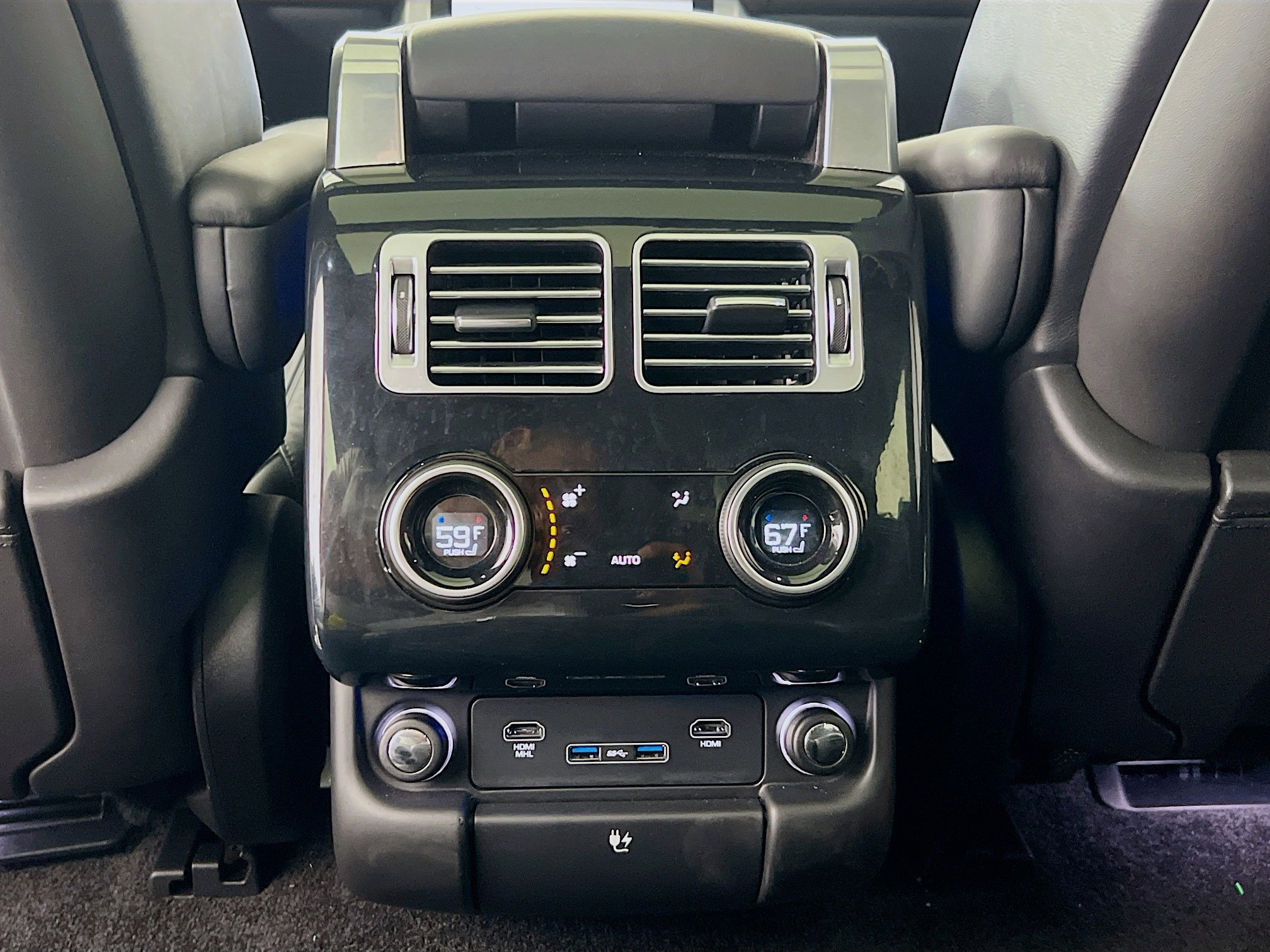 Used 2019 Land Rover Range Rover Autobiography image 28