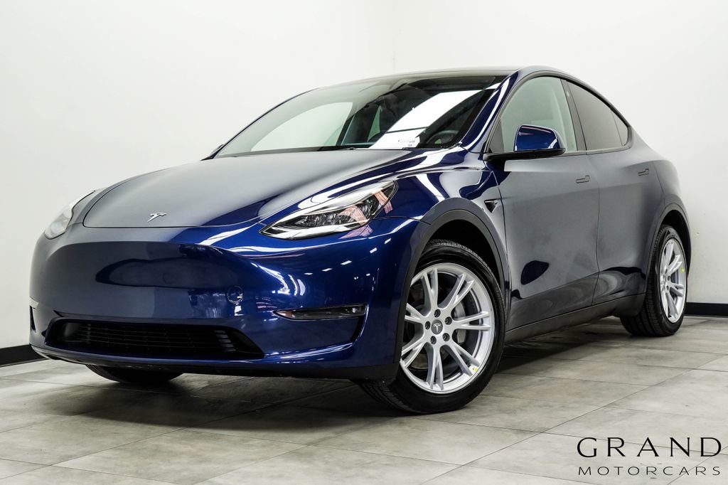 Used 2023 Tesla Model Y Performance AWD/4WD image 1