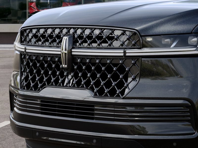 New 2027 Lincoln Navigator Reserve w/ Jet Appearance Package AWD/4WD image 17