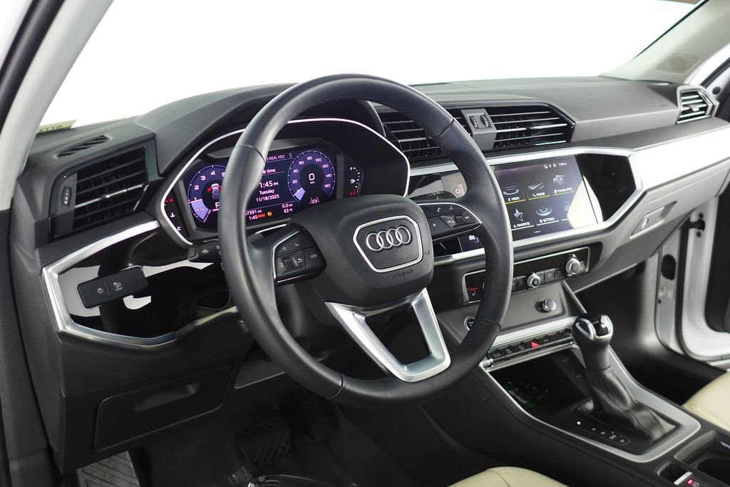 Used 2023 Audi Q3 2.0T Premium w/ Convenience Package image 31