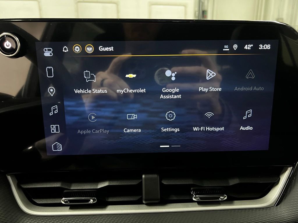 New 2026 Chevrolet Equinox LT w/ Safety and Technology Package image 17