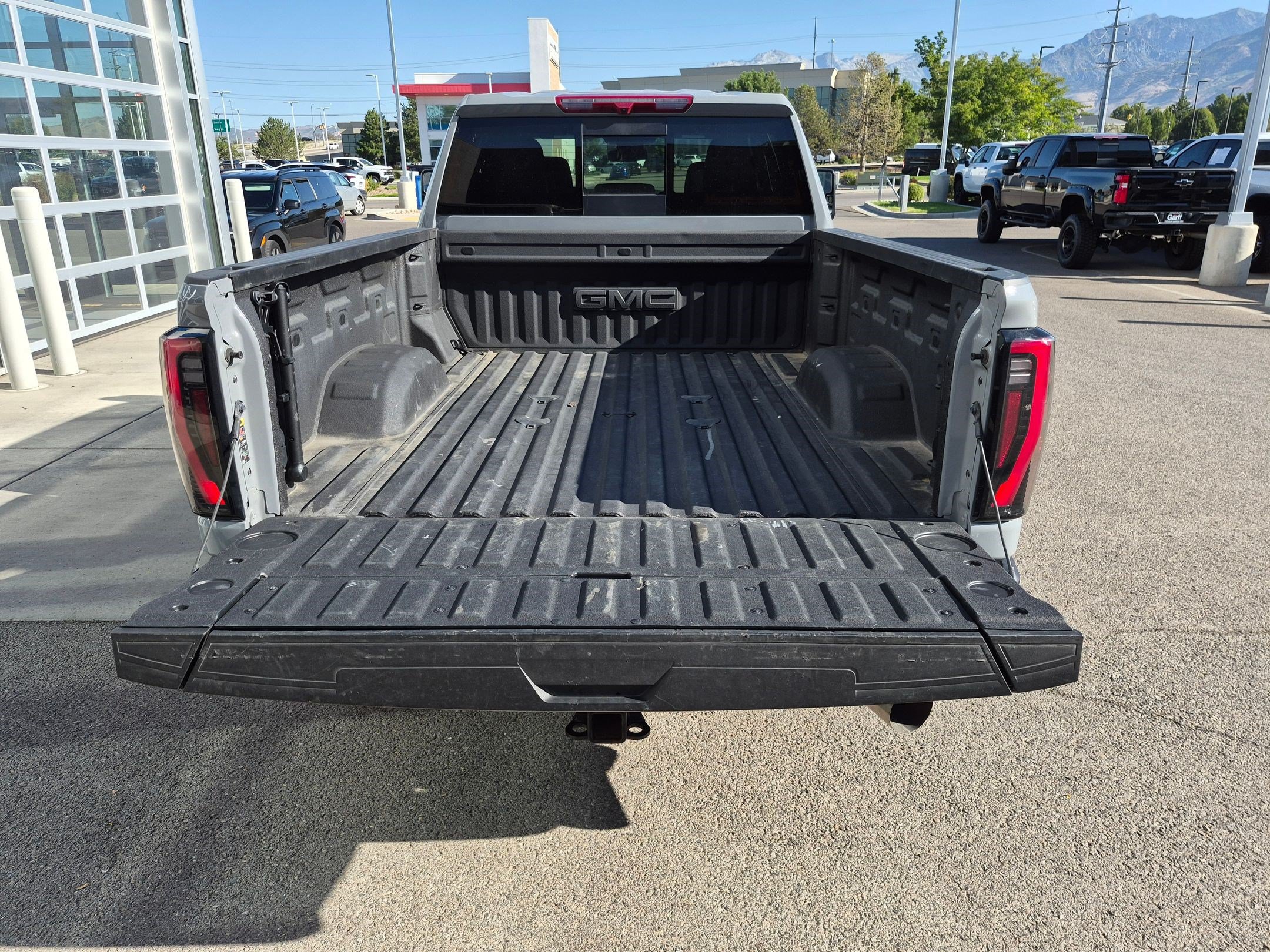 Used 2025 GMC Sierra 2500 AT4 AWD/4WD image 30
