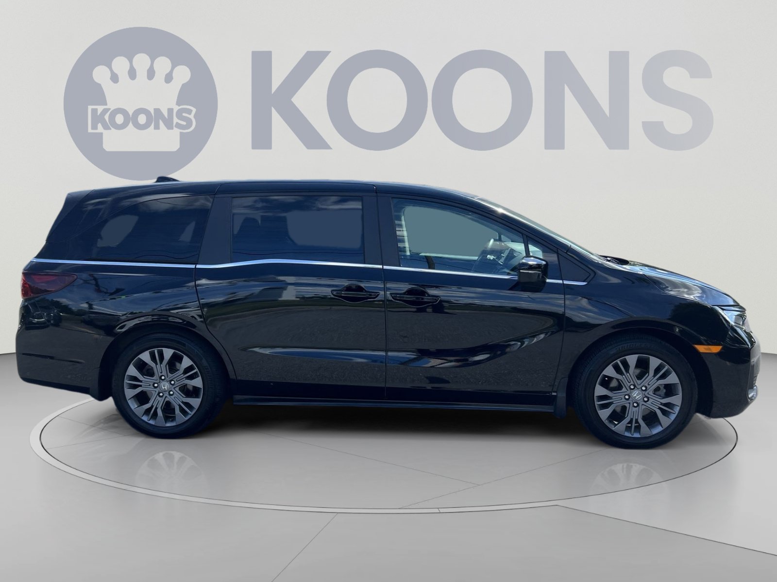 Used 2025 Honda Odyssey Touring image 8