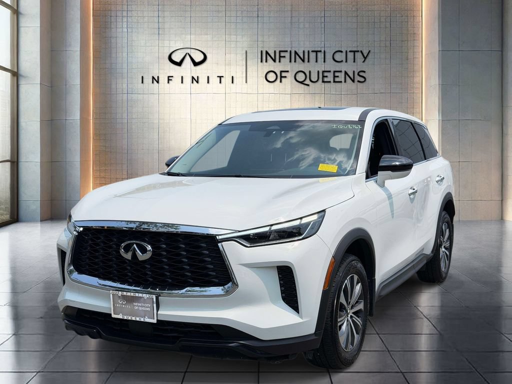 Used 2025 INFINITI QX60 Pure w/ Cargo Package AWD/4WD image 4