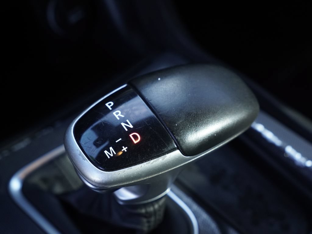 Used 2016 Dodge Charger SXT RWD image 22